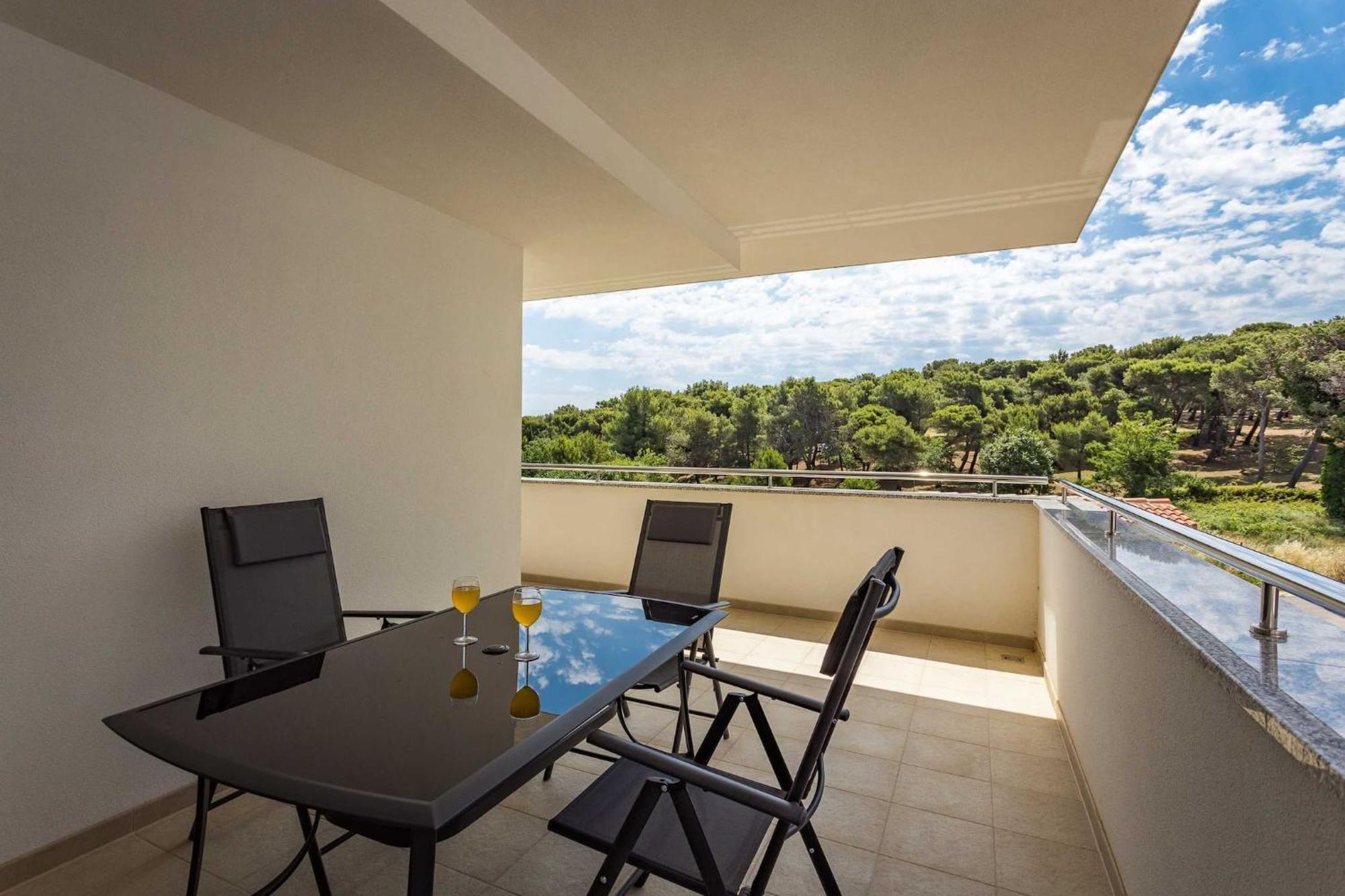 Apartments At Villa Frida Premantura Eksteriør bilde