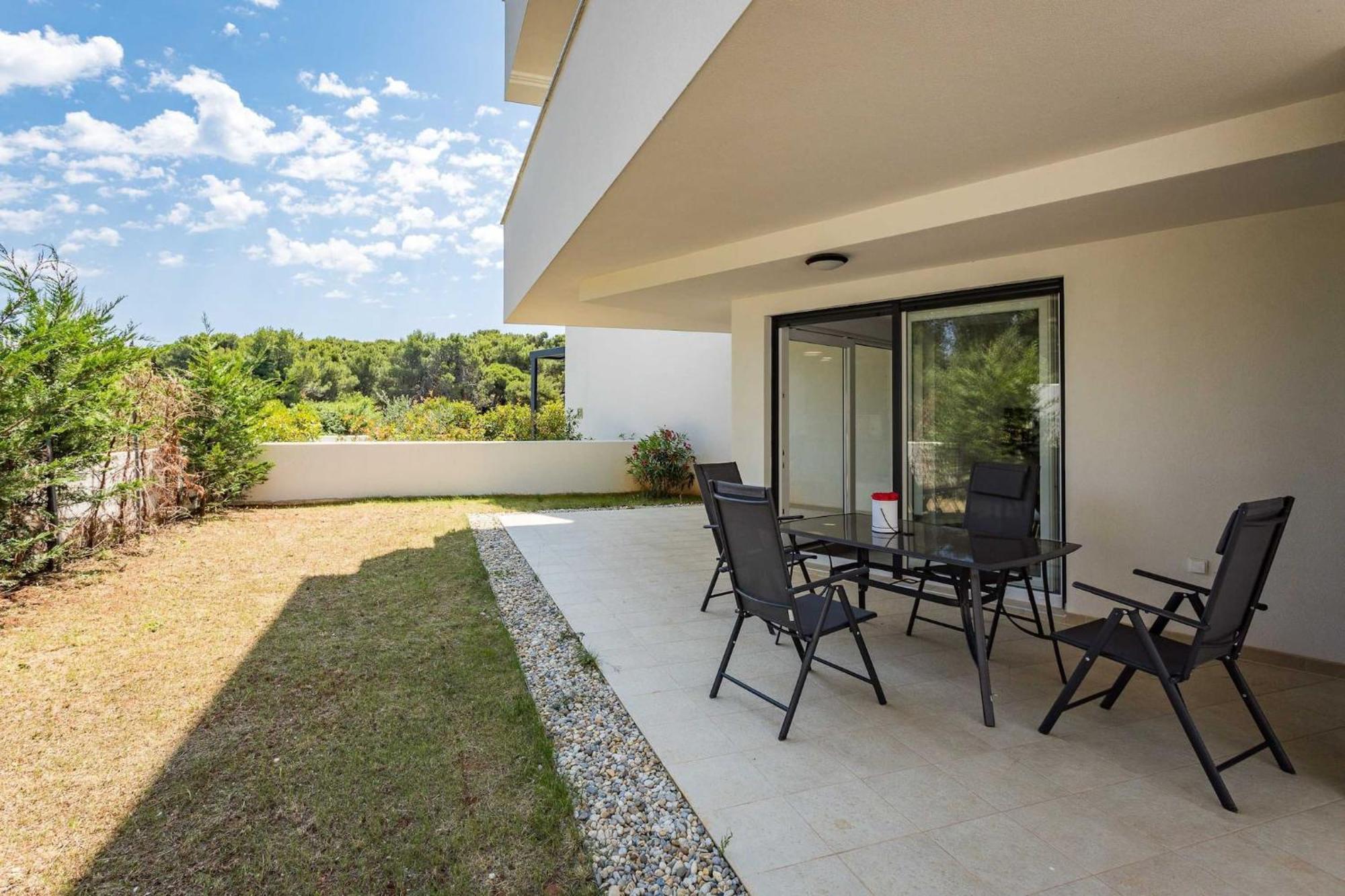 Apartments At Villa Frida Premantura Eksteriør bilde