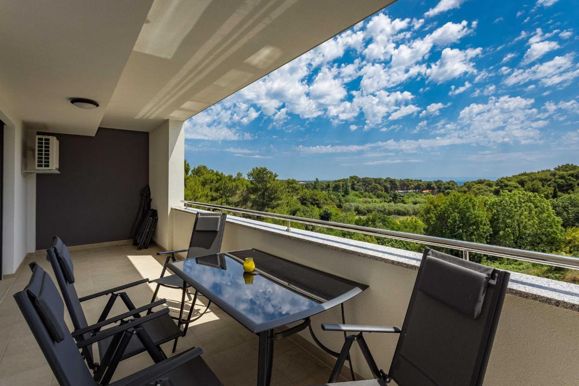 Apartments At Villa Frida Premantura Eksteriør bilde